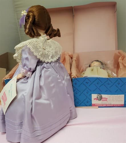 Madame Alexander #1411 Mimi #1412 Salome Opera Series Dolls Set with Box - Thumbnail 7
