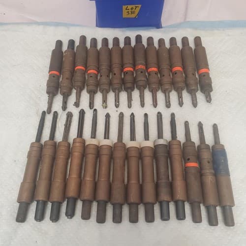 Lot of Assorted Wedgelock Cleco Cylindrical Draw Body Fastener LOT-338 - Image 1