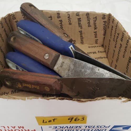 Lot of 7 Assorted Putty Knives and Scrapers LOT-963 - Thumbnail 2
