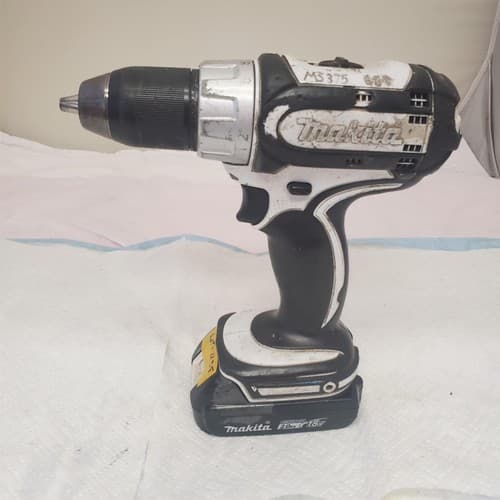 Makita BDF452 18V Cordless Driver Drill with BL1820B Lithium-Ion Battery LOT-435 - Thumbnail 7