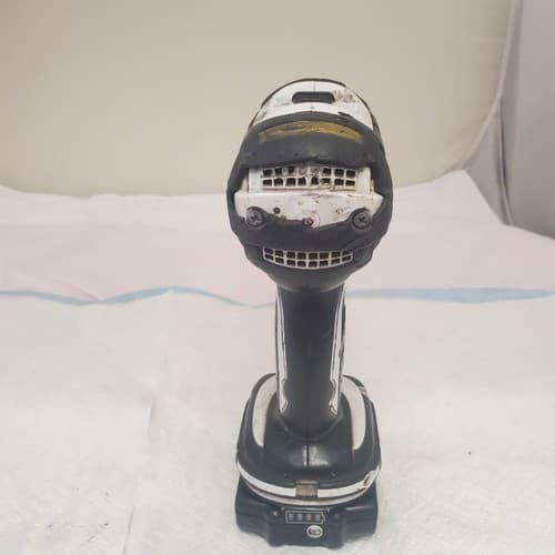 Makita BDF452 18V Cordless Driver Drill with BL1820B Lithium-Ion Battery LOT-435 - Thumbnail 6