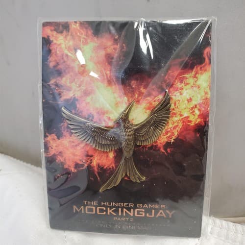 The Hunger Games Part 2 - Collectors Gold Mockingjay Pin Bird Wings - Thumbnail 2
