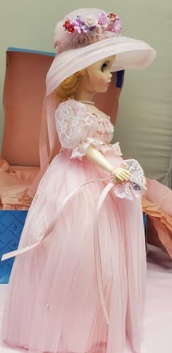 Madame Alexander #1655 Elise Bridesmaid Doll with Box & Stand - Thumbnail 6