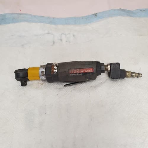 Ingersoll Rand 1133 3/8" Drive Air Ratchet Wrench AL93 - Thumbnail 4