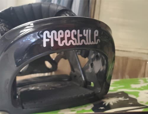 Burton Freestyle Snowboard with Binding 145 cm Long - Thumbnail 7