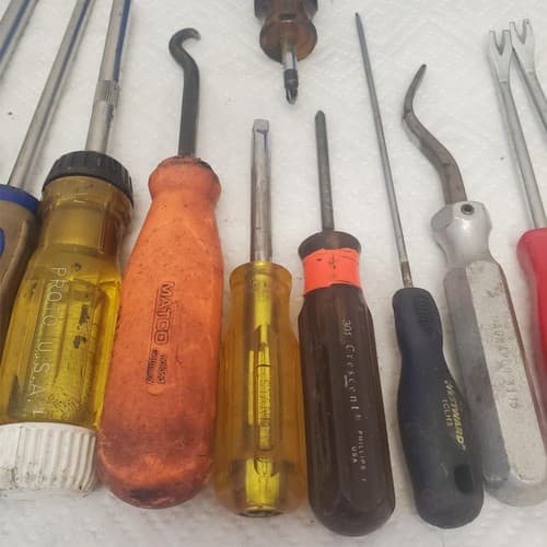 Lot of 13 Assorted Screwdriver Set & Nut Drivers LOT-392 - Thumbnail 6