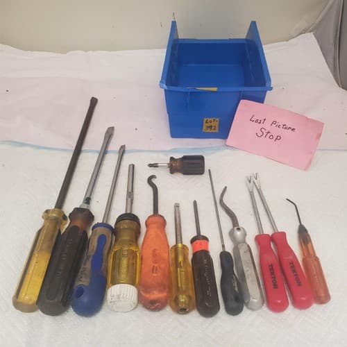 Lot of 13 Assorted Screwdriver Set & Nut Drivers LOT-392 - Thumbnail 11