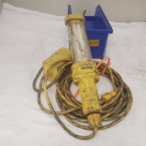 Fluorescent 13W 120V Portable Handheld Work Light LOT-54 - Thumbnail 8