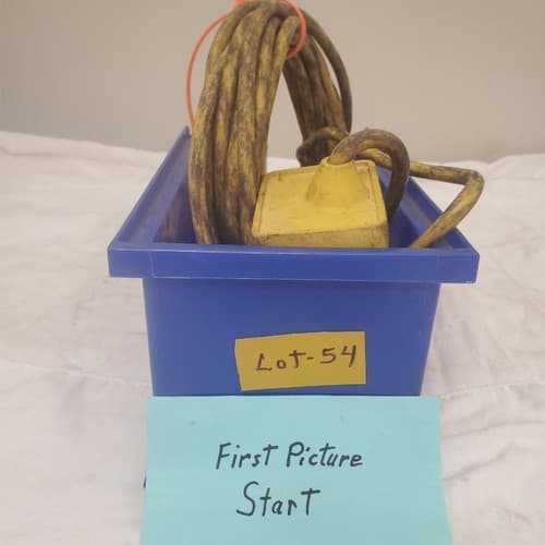 Fluorescent 13W 120V Portable Handheld Work Light LOT-54 - Thumbnail 3