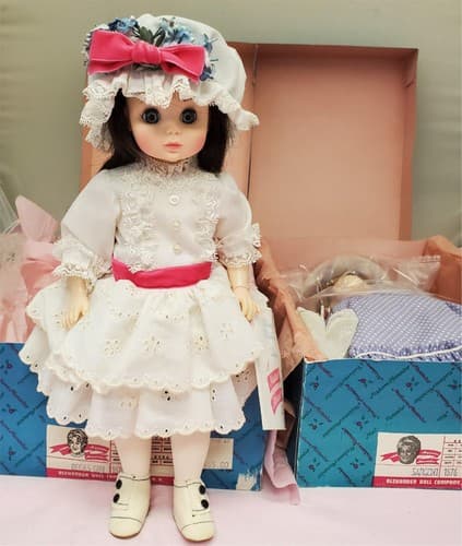Madame Alexander #1575 Degas Girl #1576 Sargent Dolls Set with Box - Thumbnail 4