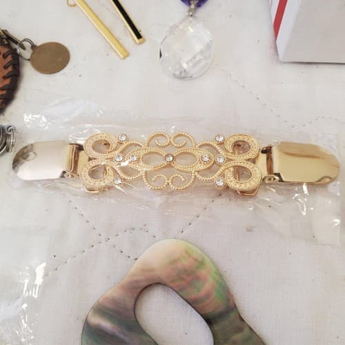 Lot of Assorted Various Brooch, Hair Clips, Pendent & Swiss Knife LOT-9 - Thumbnail 10