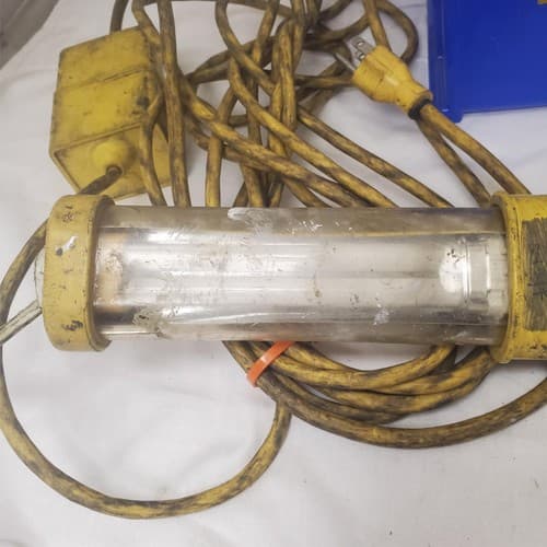 Fluorescent 13W 120V Portable Handheld Work Light LOT-38 - Thumbnail 4