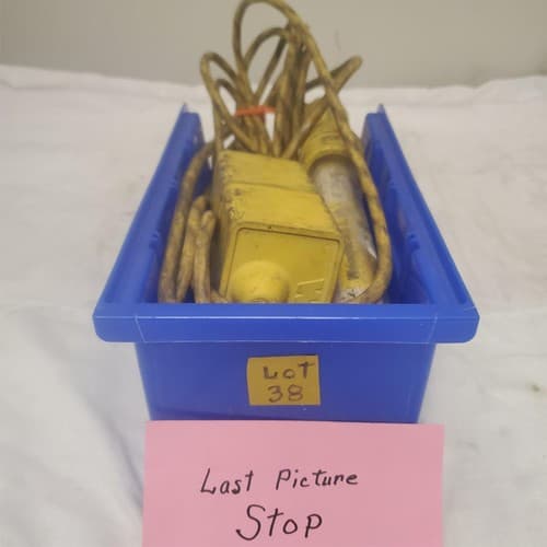 Fluorescent 13W 120V Portable Handheld Work Light LOT-38 - Thumbnail 9