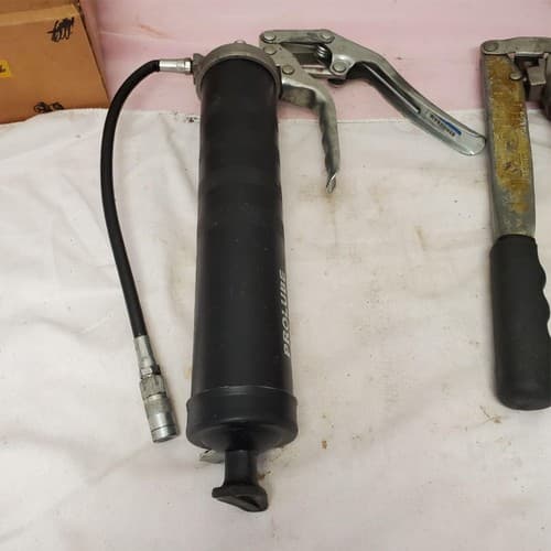 Lot of 2 Pistol Grip Grease Gun Set LOT-946 - Thumbnail 2