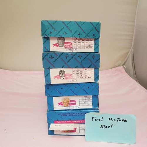 Set Of 4 Vintage Madame Alexander Miniature Showcase Series Dolls - Thumbnail 2