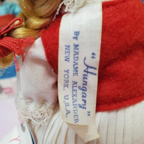 Set Of 4 Vintage Madame Alexander Miniature Showcase Series Dolls - Thumbnail 14