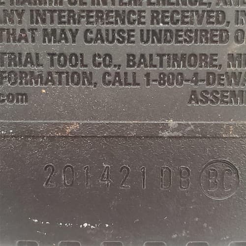 Dewalt DW9116 2V-18V 1 Hour Battery Charger LOT-701 - Thumbnail 7