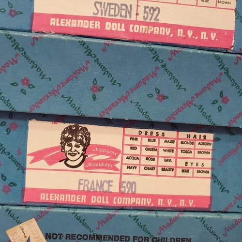 Set Of 5 Madame Alexander Friends From Foreign Lands Collection Dolls - Thumbnail 4