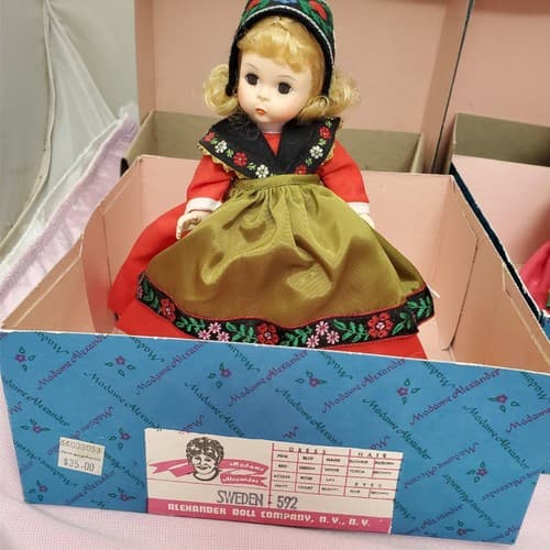 Set Of 5 Madame Alexander Friends From Foreign Lands Collection Dolls - Thumbnail 13