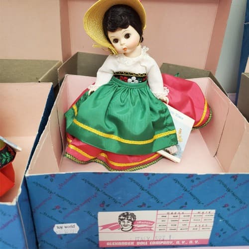 Set Of 5 Madame Alexander Friends From Foreign Lands Collection Dolls - Thumbnail 18
