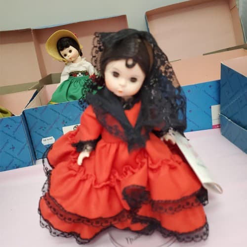 Set Of 5 Madame Alexander Friends From Foreign Lands Collection Dolls - Thumbnail 19