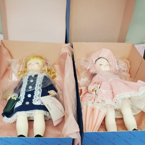 Madame Alexander #1585 Rebecca #1577 Renoir Dolls Set with Box - Image 1