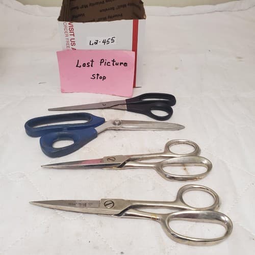 Lot of 4 Assorted Shears Scissors LOT-455 - Thumbnail 3