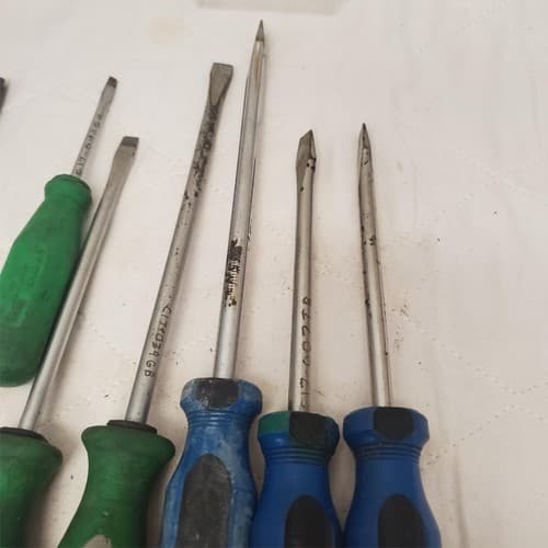 Lot of 7 Assorted Flathead Screwdrivers Set LOT-954 - Thumbnail 5