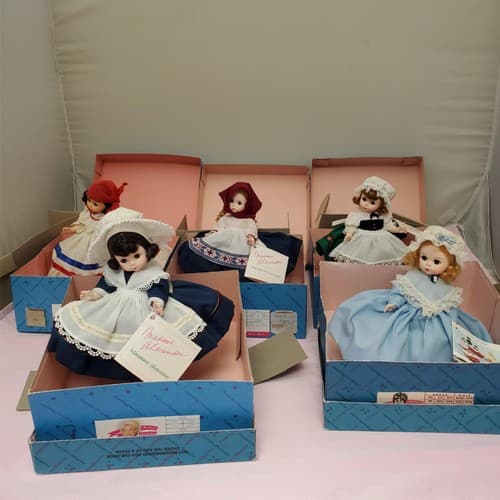 Set Of 5 Vintage Madame Alexander Miniature Showcase Dolls - Image 1