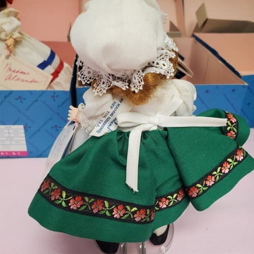 Set Of 5 Vintage Madame Alexander Miniature Showcase Dolls - Thumbnail 18