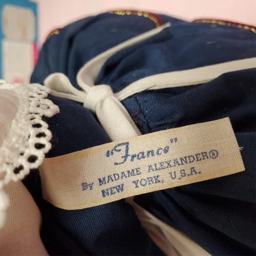 Set Of 5 Vintage Madame Alexander Miniature Showcase Dolls - Thumbnail 24