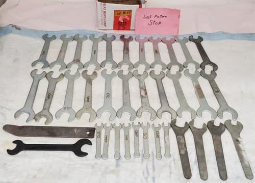 Lot of 36 Assorted Open End Service Wrench & other Wrench Tool LOT 1037 - Thumbnail 9