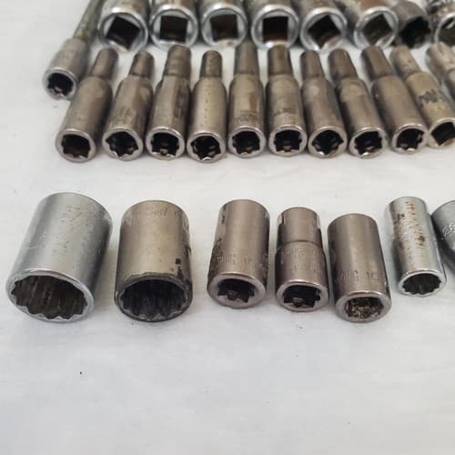 Large Lot of Assorted Mixed Drive Impact Sockets LOT-691 - Thumbnail 4