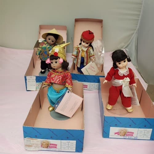 Set Of 4 Vintage Madame Alexander Miniature Showcase Series Dolls - Image 1