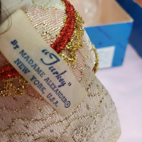 Set Of 4 Vintage Madame Alexander Miniature Showcase Series Dolls - Thumbnail 14