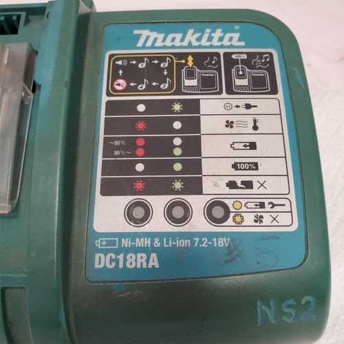 Makita DC18RA S 120V240 WATT 702-18V Ni-Mh & Li-ion Battery Fast Charger LOT-520 - Thumbnail 2