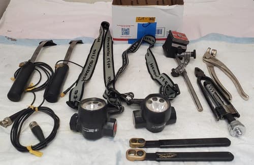 Lot of 9 Aircraft Tools Headlamps Pliers Wire Twister Collar Tool LOT-995 - Image 1