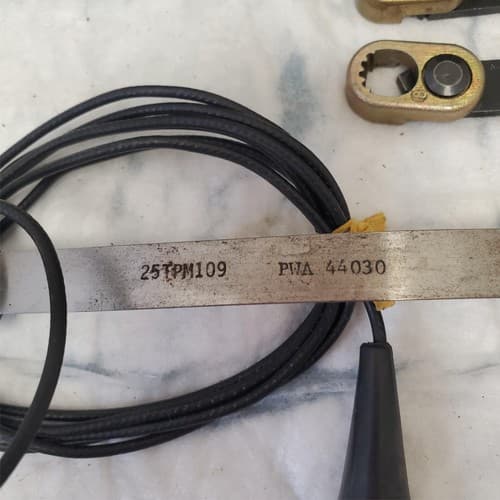 Lot of 9 Aircraft Tools Headlamps Pliers Wire Twister Collar Tool LOT-995 - Thumbnail 8