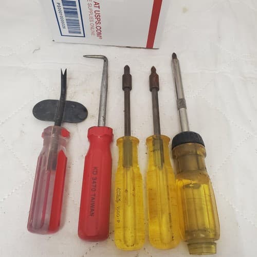 Lot of 5 Assorted Screwdriver and Pick Tool Set LOT-453 - Image 1