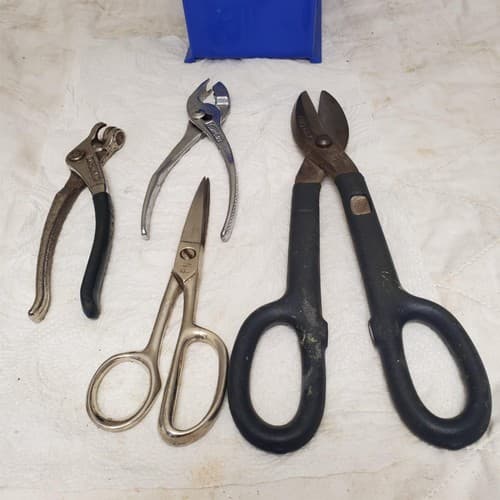 Lot of 4 Assorted Tinner Snips Scissors & Pliers LOT-315 - Thumbnail 9