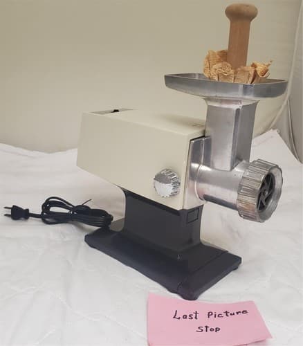 Rival Grind-O-Matic 2100M-1 Electric Meat Grinder - Thumbnail 11