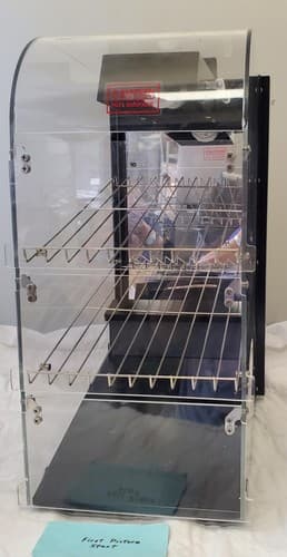 Wisco 00780 120v Food Merchandising & Warmer Cabinet - Image 1