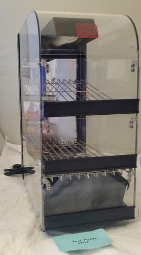 Wisco 780 120v Food Merchandising & Warmer Cabinet - Image 1