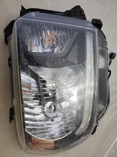 2014-2017 Toyota Tundra Right RH Headlight - Image 1