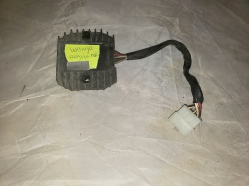 2000 Yamaha Royal Star Right Voltage Regulator - Image 1