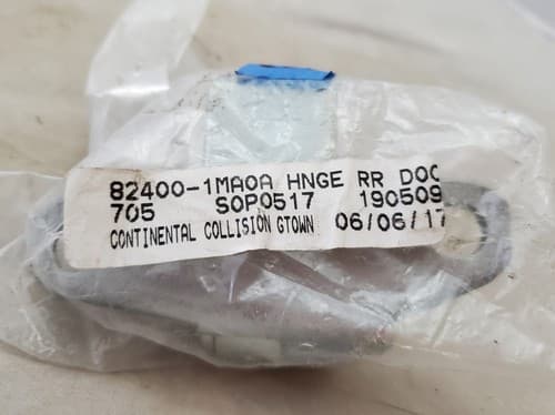 Nisson Infiniti M70 2010 - 2020 Door Hinge (Right, Rear, Lower) 82420-1MA0A - Thumbnail 2