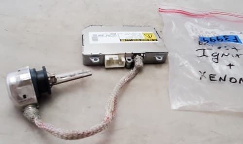 Mazda Xenon Headlight Control Unit Module Ballast 39000-61970 - Thumbnail 2