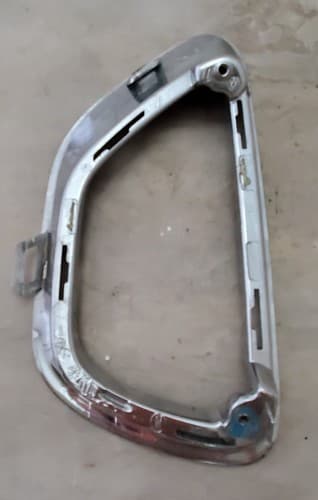 Jeep Grand Cherokee 2014 Right (Offside) Front fog light trimgrill 68143082AB - Thumbnail 3