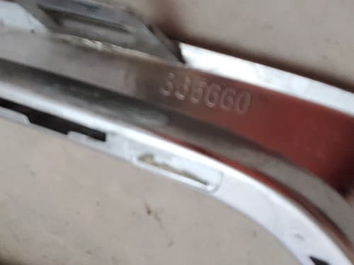 Jeep Grand Cherokee 2014 Right (Offside) Front fog light trimgrill 68143082AB - Thumbnail 4