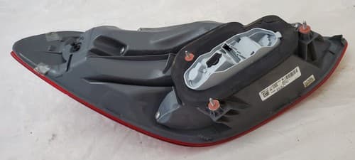 2015-2018 Mercedes Benz C300 Rear Tail Light Lamp Passenger Right A2059061902 - Thumbnail 3